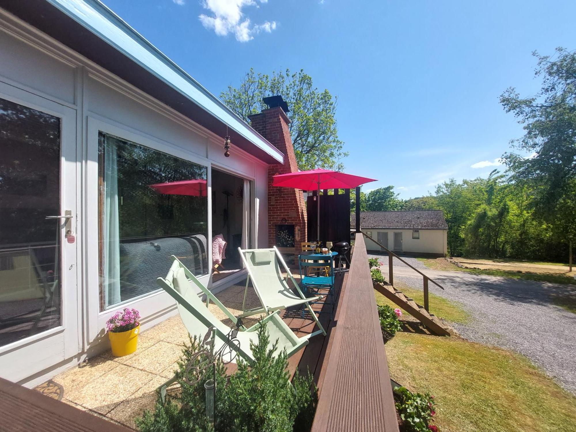 Le Petit Chalet - Bungalow Waulsort Extérieur photo
